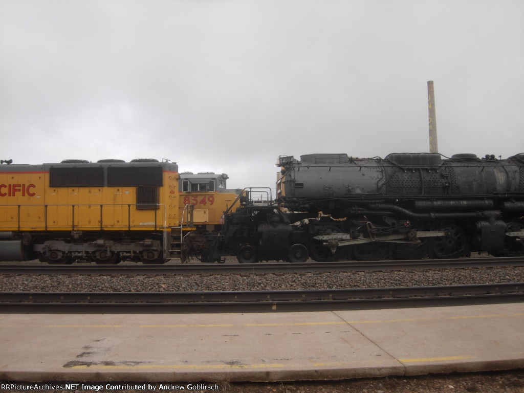 UP 8549, 4014 + Big Boy 4014